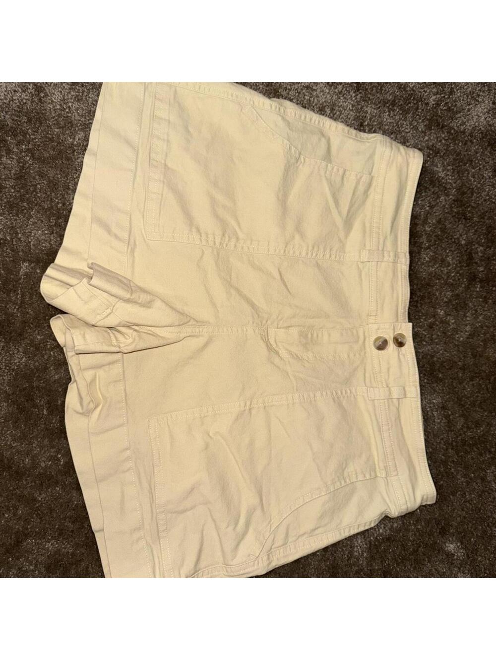 a new day Cream High-Rise Utility Shorts